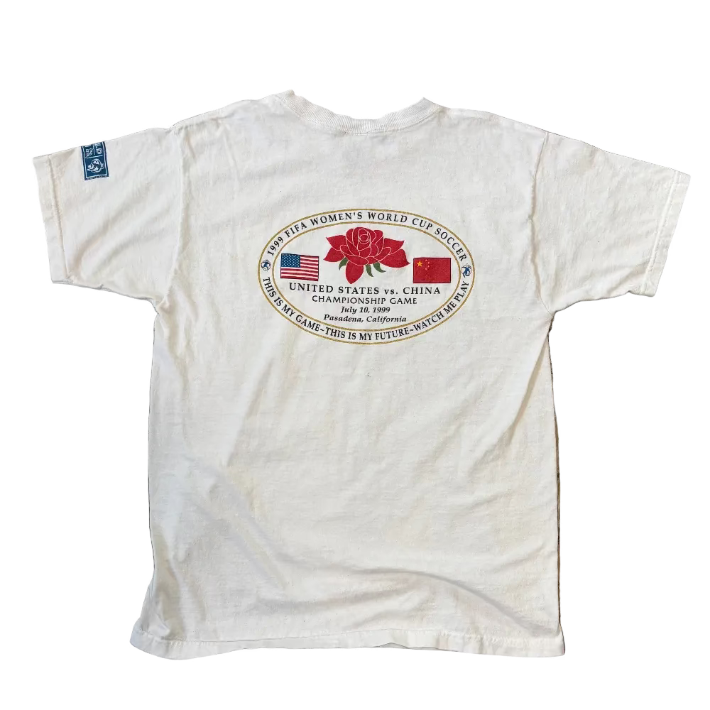USA Women's Soccer World Cup Champions 1999 Tee Size M/L Back
